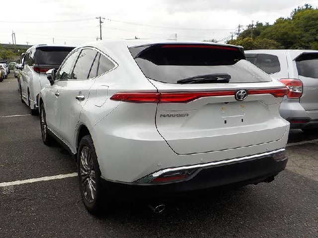 TOYOTA HARRIER 2023 Image 21