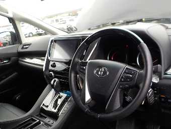 TOYOTA ALPHARD 2022 Image 5