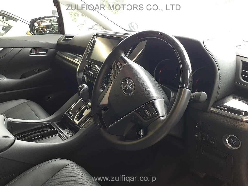 TOYOTA ALPHARD 2022 Image 9