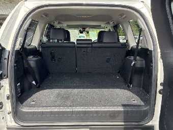 TOYOTA PRADO 2019 Image 8