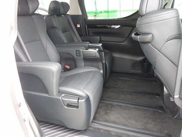 TOYOTA ALPHARD 2022 Image 22