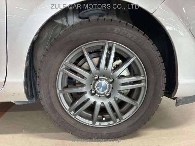TOYOTA AQUA 2018 Image 12