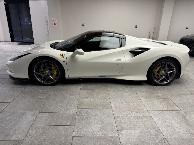 FERRARI F8 SPIDER 2022 Image 22