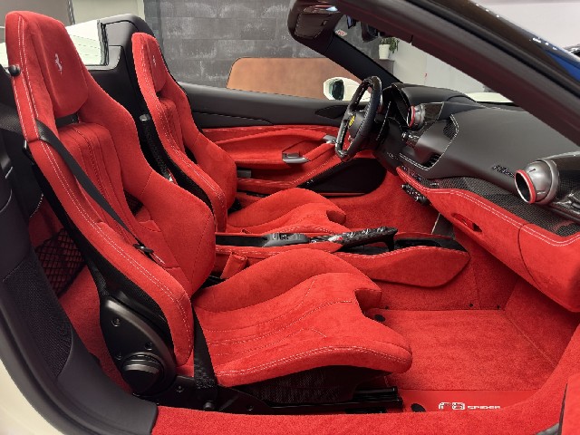 FERRARI F8 SPIDER 2022 Image 28