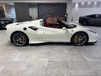 FERRARI F8 SPIDER 2022 Image 4