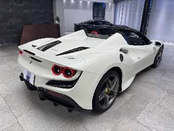 FERRARI F8 SPIDER 2022 Image 5