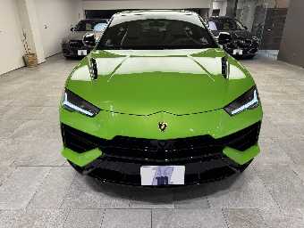 LAMBORGHINI URUS 2024 Image 2