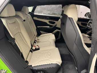 LAMBORGHINI URUS 2024 Image 19