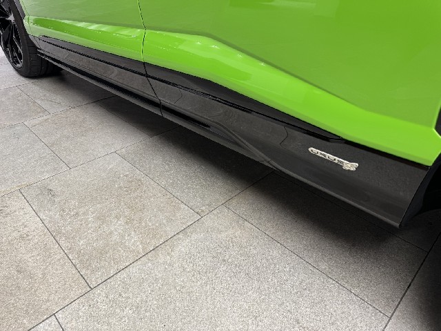 LAMBORGHINI URUS 2024 Image 36