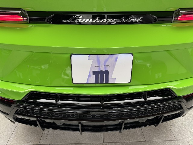 LAMBORGHINI URUS 2024 Image 40
