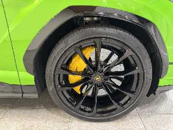 LAMBORGHINI URUS 2024 Image 40
