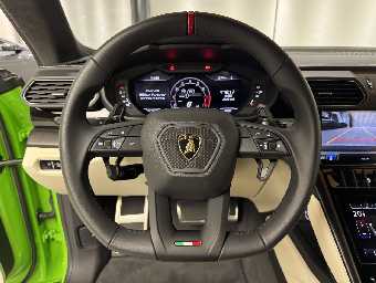 LAMBORGHINI URUS 2024 Image 41