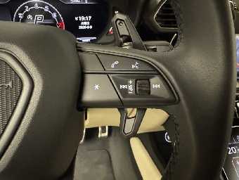 LAMBORGHINI URUS 2024 Image 43