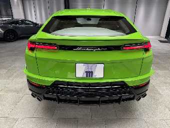 LAMBORGHINI URUS 2024 Image 6