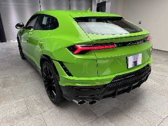 LAMBORGHINI URUS 2024 Image 7