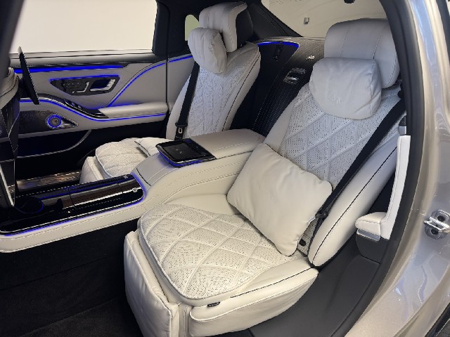 MERCEDES MAYBACH S CLASS 2024 Image 21