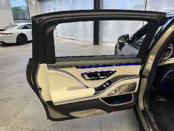 MERCEDES MAYBACH S CLASS 2024 Image 16