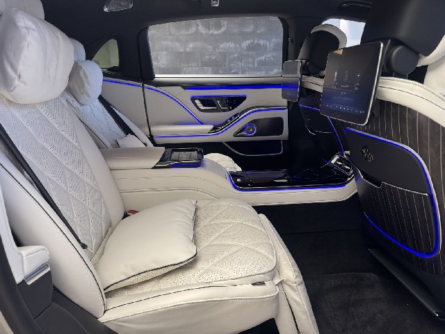 MERCEDES MAYBACH S CLASS 2024 Image 24