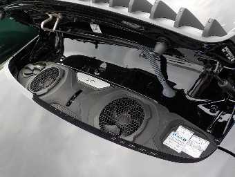 PORSCHE 911 2023 Image 11