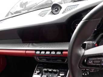 PORSCHE 911 2023 Image 6