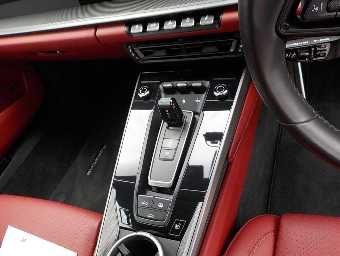 PORSCHE 911 2023 Image 7