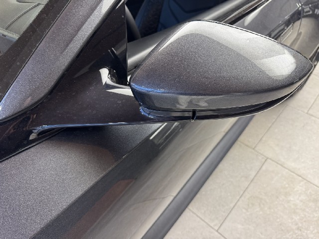 ASTON MARTIN DBS 2019 Image 27