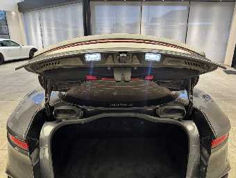 ASTON MARTIN DBS 2019 Image 50