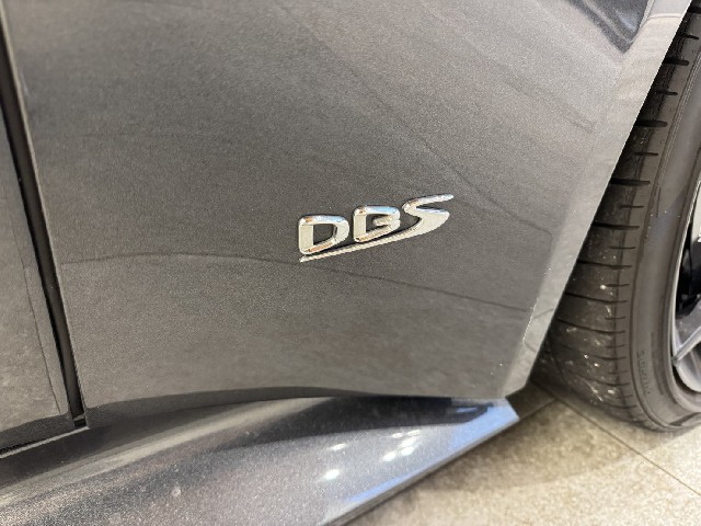 ASTON MARTIN DBS 2019 Image 60