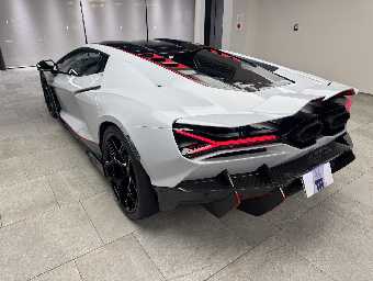 LAMBORGHINI REVUELTO 2025 Image 15