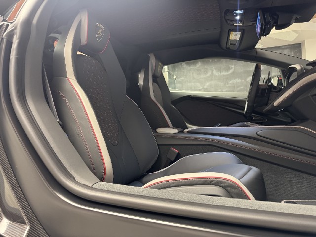 LAMBORGHINI REVUELTO 2025 Image 48