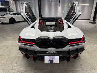 LAMBORGHINI REVUELTO 2025 Image 6