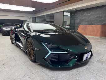 LAMBORGHINI REVUELTO 2025 Image 11