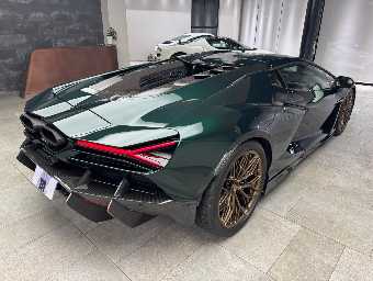 LAMBORGHINI REVUELTO 2025 Image 13