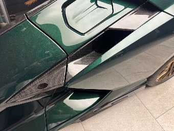 LAMBORGHINI REVUELTO 2025 Image 27