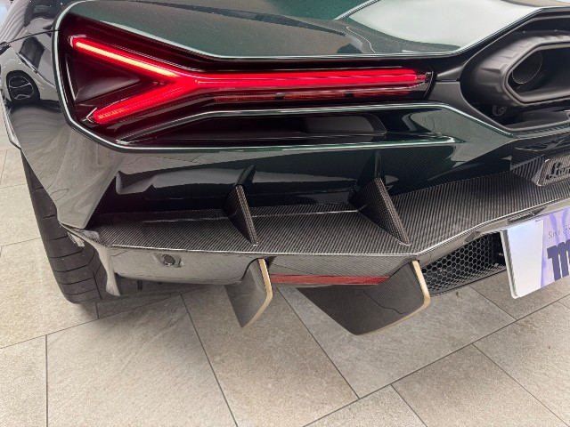 LAMBORGHINI REVUELTO 2025 Image 37