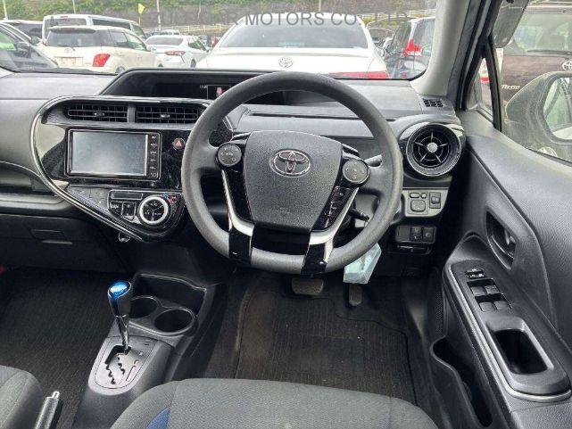 TOYOTA AQUA 2021 Image 6