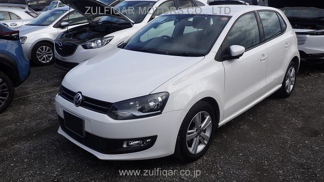 VOLKSWAGEN POLO 2013 Image 1