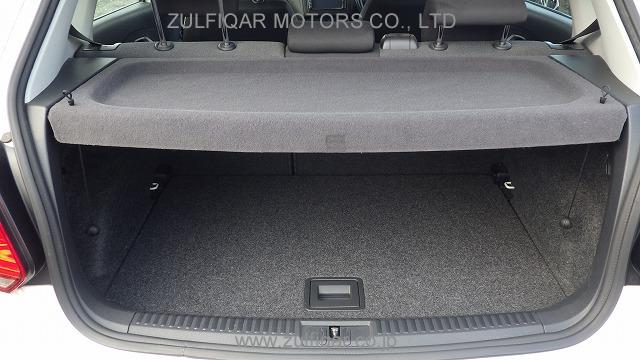 VOLKSWAGEN POLO 2013 Image 11