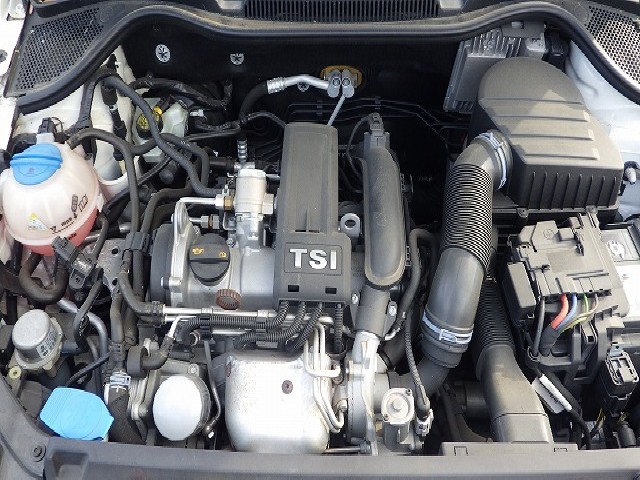 VOLKSWAGEN POLO 2013 Image 21
