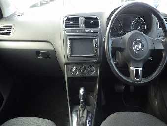 VOLKSWAGEN POLO 2013 Image 5