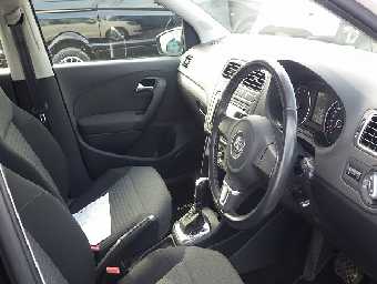 VOLKSWAGEN POLO 2013 Image 9