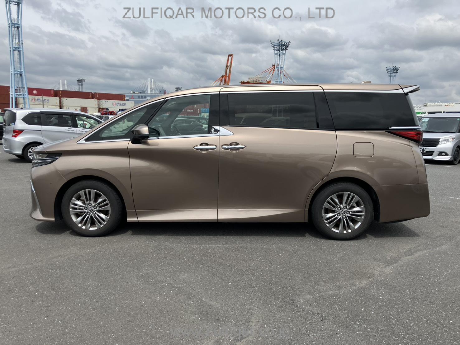 TOYOTA ALPHARD 2024 Image 4