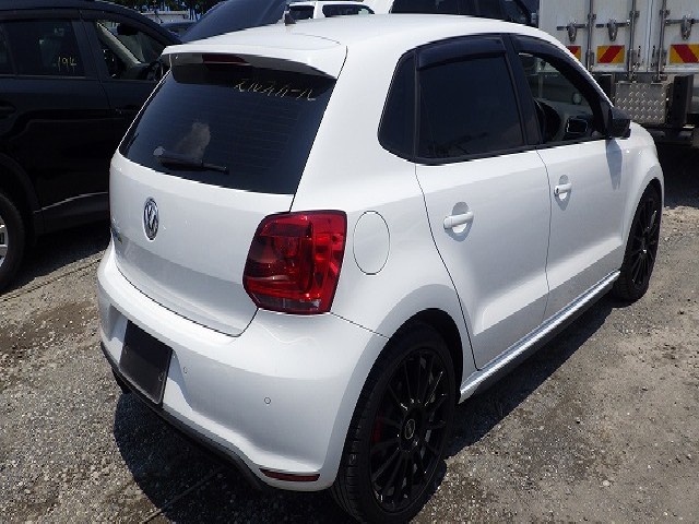 VOLKSWAGEN POLO 2013 Image 21