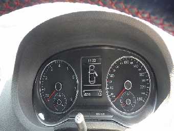 VOLKSWAGEN POLO 2013 Image 6