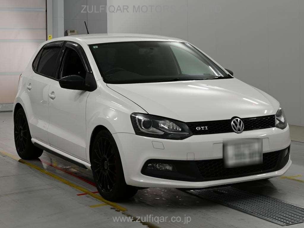 VOLKSWAGEN POLO 2013 Image 5