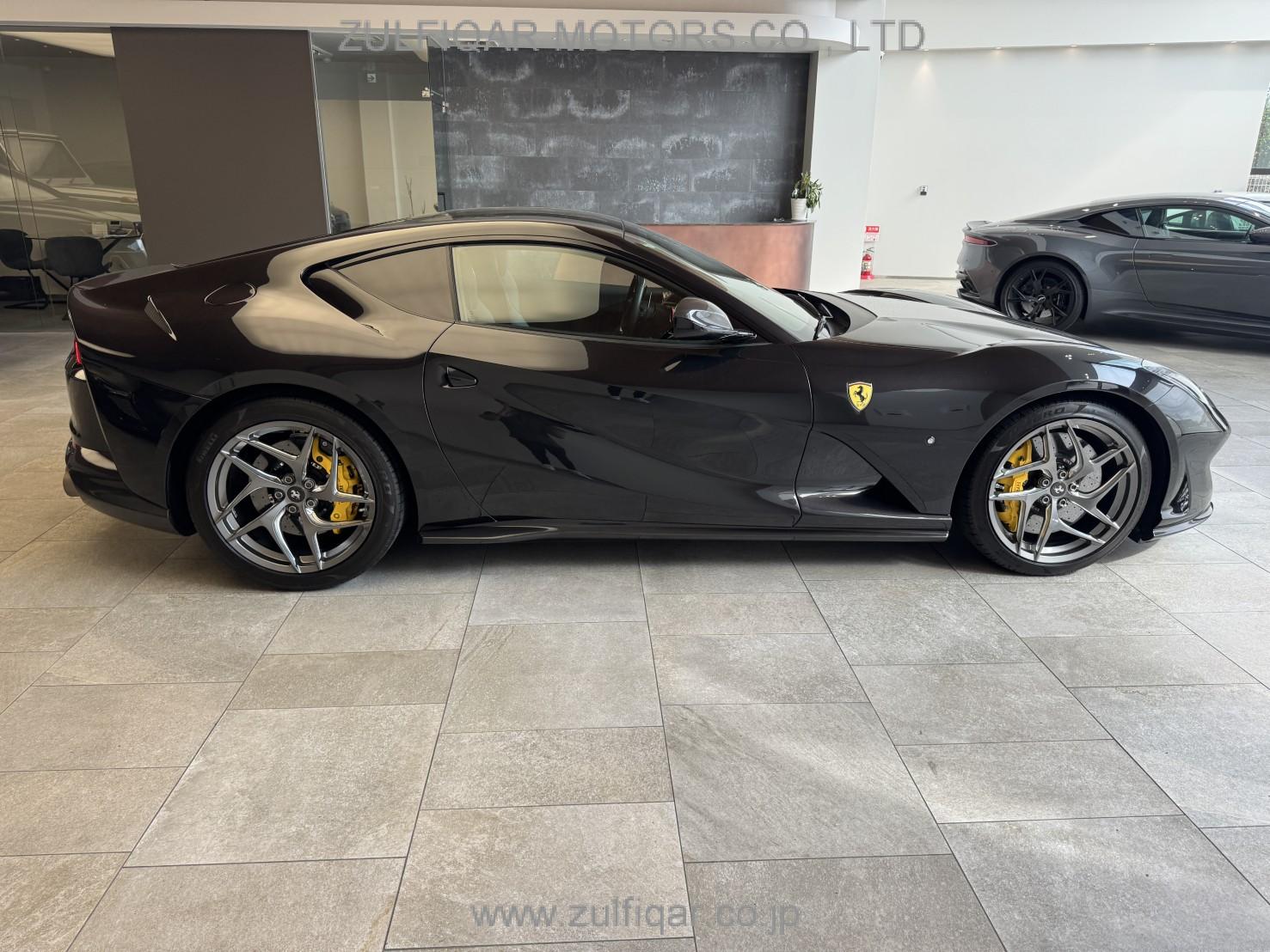 FERRARI 812 SUPER FAST 2019 Image 4