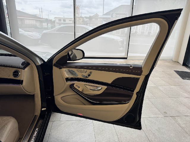 MERCEDES MAYBACH S CLASS 2017 Image 30