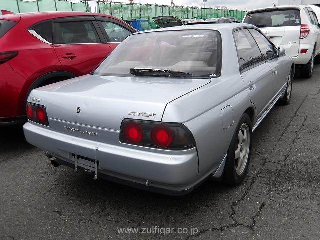NISSAN SKYLINE 1990 Image 4