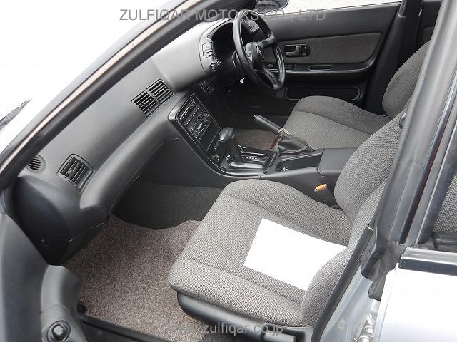 NISSAN SKYLINE 1990 Image 5