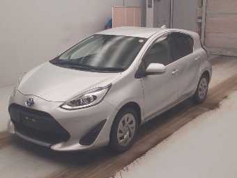 TOYOTA AQUA 2021 Image 1